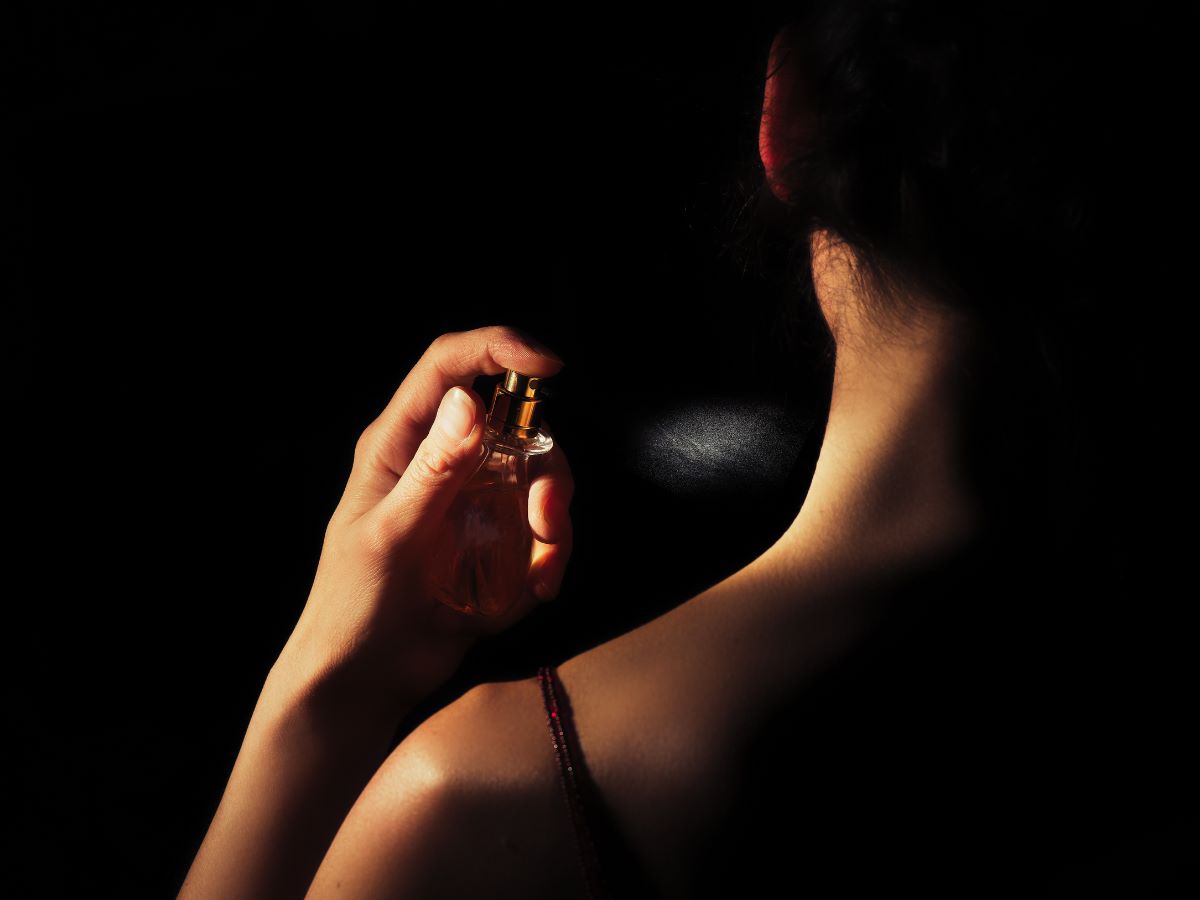 The Art of Choosing the Perfect Perfume: A Complete Guide